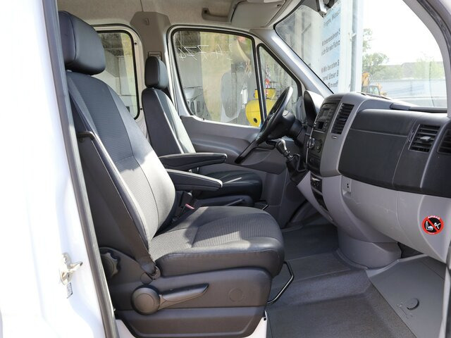 MERCEDES-BENZ Sprinter 316CDI DOKA,Allrad,AHK,TCO,Standhzg. - Plachtová dodávka, Dodávkа s dvojitou kabínou: obrázok 2 MERCEDES-BENZ Sprinter 316CDI DOKA,Allrad,AHK,TCO,Standhzg. - Plachtová dodávka, Dodávkа s dvojitou kabínou: obrázok 2
