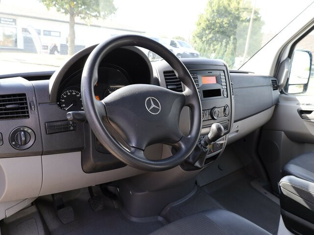 MERCEDES-BENZ Sprinter 316CDI DOKA,Allrad,AHK,TCO,Standhzg. - Plachtová dodávka, Dodávkа s dvojitou kabínou: obrázok 4 MERCEDES-BENZ Sprinter 316CDI DOKA,Allrad,AHK,TCO,Standhzg. - Plachtová dodávka, Dodávkа s dvojitou kabínou: obrázok 4