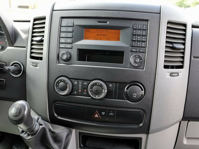 MERCEDES-BENZ Sprinter 316CDI DOKA,Allrad,Klima,Standhzg.... - Dodávka valník, Dodávkа s dvojitou kabínou: obrázok 5 MERCEDES-BENZ Sprinter 316CDI DOKA,Allrad,Klima,Standhzg.... - Dodávka valník, Dodávkа s dvojitou kabínou: obrázok 5