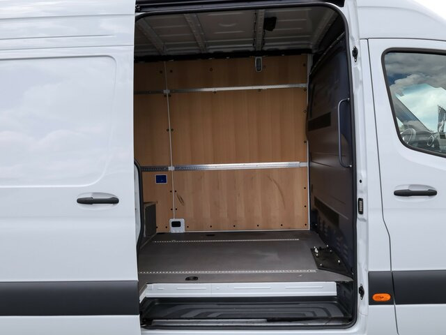 MERCEDES-BENZ Sprinter 317 CDI,3665mm,Automatik,Kamera - Furgon: obrázok 2 MERCEDES-BENZ Sprinter 317 CDI,3665mm,Automatik,Kamera - Furgon: obrázok 2
