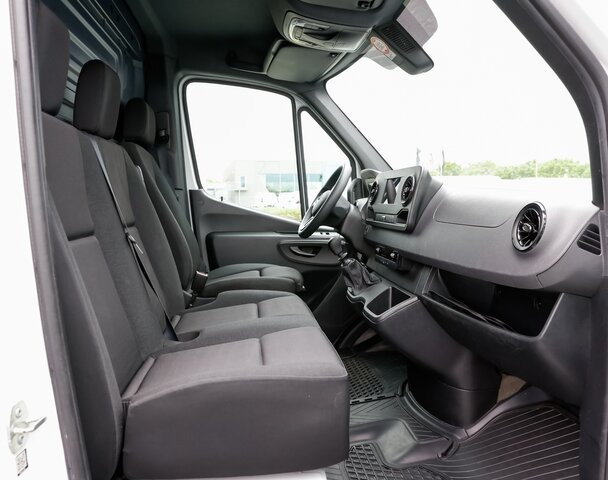 MERCEDES-BENZ Sprinter 317 CDI Kasten,L2H2,MBUX,Kamera - Furgon: obrázok 3 MERCEDES-BENZ Sprinter 317 CDI Kasten,L2H2,MBUX,Kamera - Furgon: obrázok 3