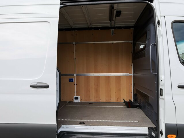 MERCEDES-BENZ Sprinter 317 Maxi,9GTronic,MBUX,Kamera... - Furgon: obrázok 2 MERCEDES-BENZ Sprinter 317 Maxi,9GTronic,MBUX,Kamera... - Furgon: obrázok 2