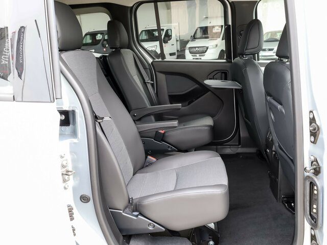 MERCEDES-BENZ T 180 Progressive,AMF Rollstuhlrampe,LED,Navi... - Mikrobus: obrázok 3 MERCEDES-BENZ T 180 Progressive,AMF Rollstuhlrampe,LED,Navi... - Mikrobus: obrázok 3