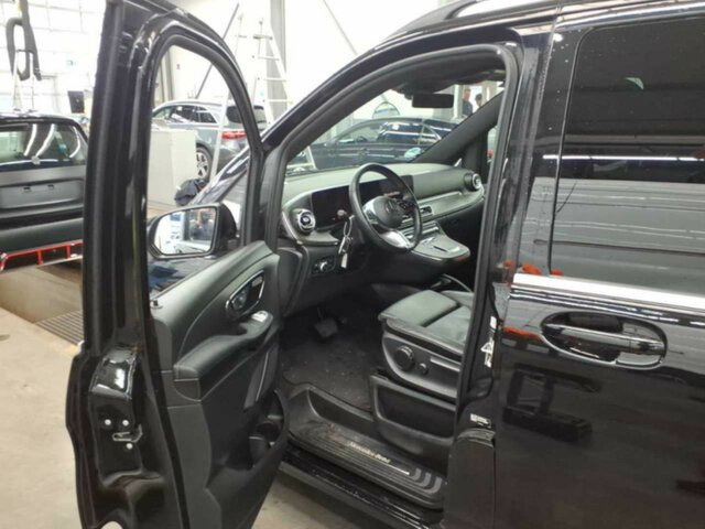 MERCEDES-BENZ V 300 Avantgarde Extralang,2xSchiebetür elektr.... - Mikrobus: obrázok 2 MERCEDES-BENZ V 300 Avantgarde Extralang,2xSchiebetür elektr.... - Mikrobus: obrázok 2