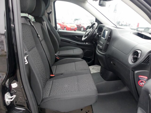 MERCEDES-BENZ Vito 116CDI lang,TourerPro,2xKlima,9Sitze,Kamera - Mikrobus: obrázok 3 MERCEDES-BENZ Vito 116CDI lang,TourerPro,2xKlima,9Sitze,Kamera - Mikrobus: obrázok 3