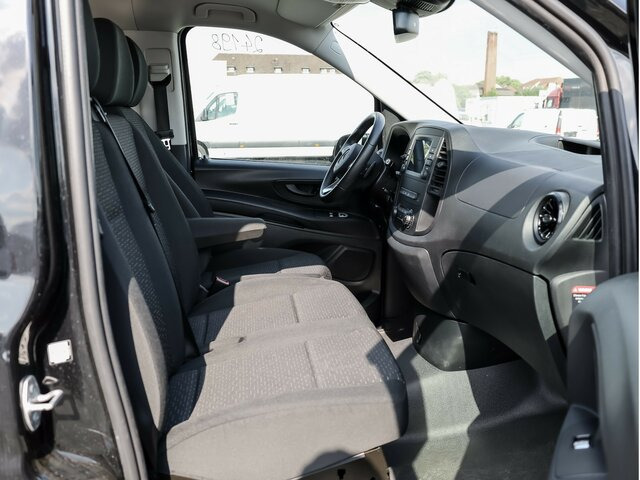 MERCEDES-BENZ Vito 116CDI lang,TourerPro,2xKlima,9Sitze,Kamera - Mikrobus: obrázok 3 MERCEDES-BENZ Vito 116CDI lang,TourerPro,2xKlima,9Sitze,Kamera - Mikrobus: obrázok 3
