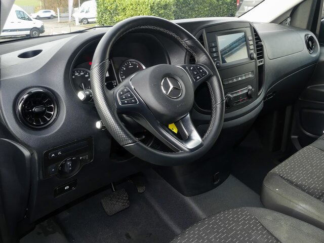 MERCEDES-BENZ Vito 116CDI lang,TourerPro,2xKlima,9Sitze,Kamera - Mikrobus: obrázok 4 MERCEDES-BENZ Vito 116CDI lang,TourerPro,2xKlima,9Sitze,Kamera - Mikrobus: obrázok 4
