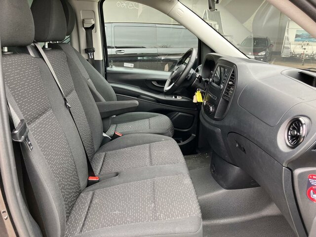 MERCEDES-BENZ Vito 116TourerPro ,Extralang,2xKlima,Kamera,AHK - Mikrobus: obrázok 4 MERCEDES-BENZ Vito 116TourerPro ,Extralang,2xKlima,Kamera,AHK - Mikrobus: obrázok 4
