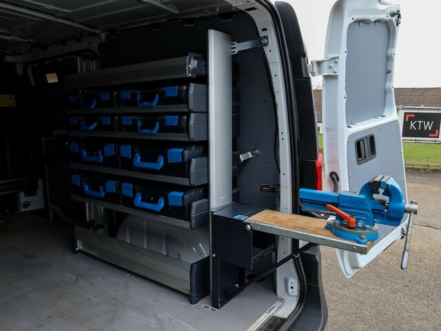 MERCEDES-BENZ Vito114CDI KA lang ,Klima,Sortimo Regalsystem... - Malá dodávka: obrázok 2 MERCEDES-BENZ Vito114CDI KA lang ,Klima,Sortimo Regalsystem... - Malá dodávka: obrázok 2