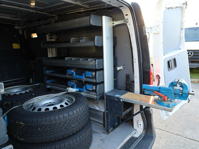 MERCEDES-BENZ Vito114CDI KA lang ,Klima,SortimoRegalsystem... - Malá dodávka: obrázok 2 MERCEDES-BENZ Vito114CDI KA lang ,Klima,SortimoRegalsystem... - Malá dodávka: obrázok 2