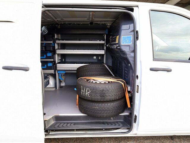 MERCEDES-BENZ Vito114CDI KA lang ,Klima,SortimoRegalsystem... - Malá dodávka: obrázok 4 MERCEDES-BENZ Vito114CDI KA lang ,Klima,SortimoRegalsystem... - Malá dodávka: obrázok 4