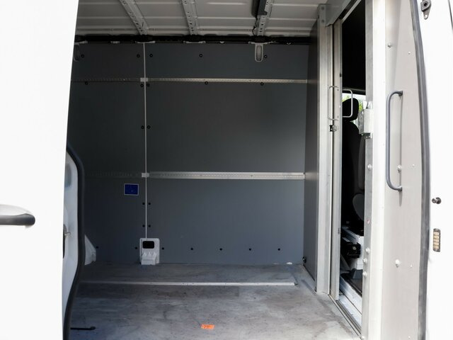 MERCEDES-BENZ eSprinter 312 Kasten FWD,3.924mm Radstand - Furgon, Elektrická dodávka: obrázok 2 MERCEDES-BENZ eSprinter 312 Kasten FWD,3.924mm Radstand - Furgon, Elektrická dodávka: obrázok 2