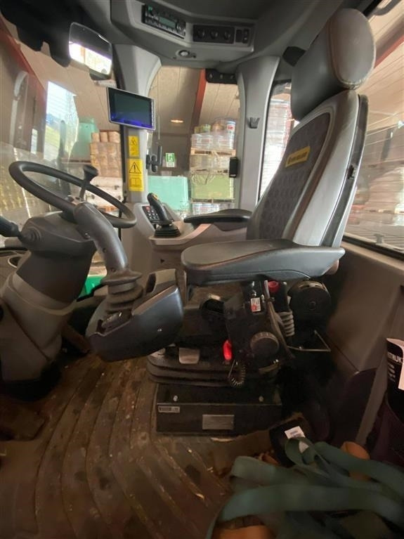 New Holland W170D lang arm - Kolesový nakladač: obrázok 5 New Holland W170D lang arm - Kolesový nakladač: obrázok 5