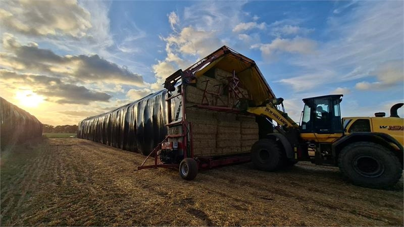 Pomi WRAP 12 - Obaľovací stroj: obrázok 2 Pomi WRAP 12 - Obaľovací stroj: obrázok 2