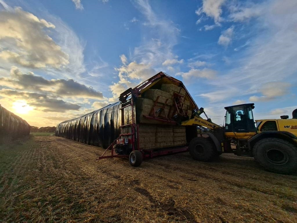 Pomi Wrap 7 - Obaľovací stroj: obrázok 2 Pomi Wrap 7 - Obaľovací stroj: obrázok 2