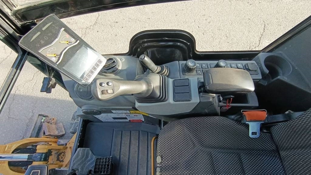 CAT 301.8 Powertilt (hydr. Schnellwechsler MS01) Klima - Mini rýpadlo: obrázok 4 CAT 301.8 Powertilt (hydr. Schnellwechsler MS01) Klima - Mini rýpadlo: obrázok 4