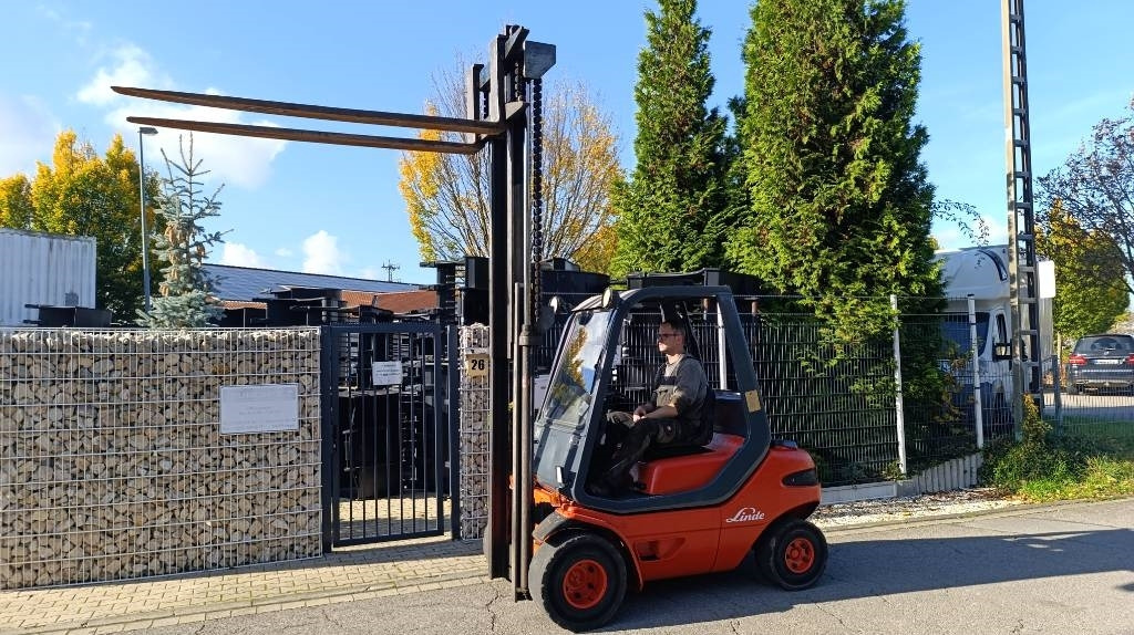 Linde H 30 D, Duplex, Zusatzhydraulik, Palettengabel - Dieselový vysokozdvižný vozík: obrázok 1 Linde H 30 D, Duplex, Zusatzhydraulik, Palettengabel - Dieselový vysokozdvižný vozík: obrázok 1