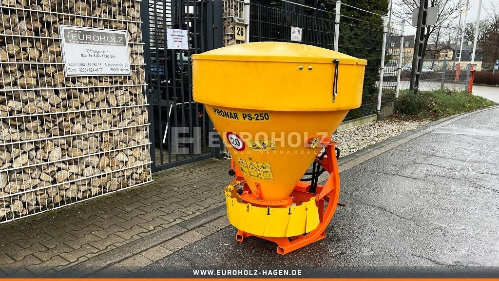 Salzstreuer Sandstreuer PS-250M Dreipunktaufnahme - Rozmetač piesku/ Soli pre Komunálne/ Špeciálne stroje: obrázok 4 Salzstreuer Sandstreuer PS-250M Dreipunktaufnahme - Rozmetač piesku/ Soli pre Komunálne/ Špeciálne stroje: obrázok 4
