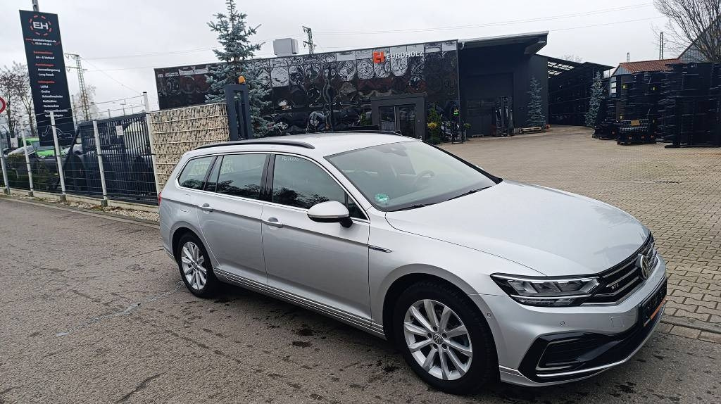 Volkswagen Passat GTE 1.4 TSI DSG GTE Plug-in-Hybrid 1. Hand - Automobil: obrázok 1 Volkswagen Passat GTE 1.4 TSI DSG GTE Plug-in-Hybrid 1. Hand - Automobil: obrázok 1