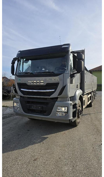 Iveco Stralis 6x2 Baustoffpritsche mit Hiab 228-E5 Kran - Auto s hydraulickou rukou: obrázok 2 Iveco Stralis 6x2 Baustoffpritsche mit Hiab 228-E5 Kran - Auto s hydraulickou rukou: obrázok 2
