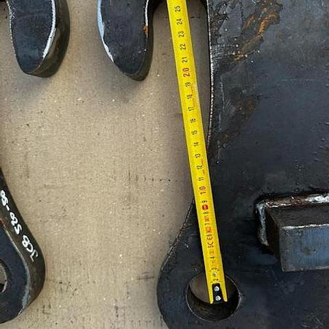 Big Anschweißhaken / Anschweißset / Koppelhaken JCB 520-50 Aufnahme - Náhradný diel: obrázok 4 Big Anschweißhaken / Anschweißset / Koppelhaken JCB 520-50 Aufnahme - Náhradný diel: obrázok 4