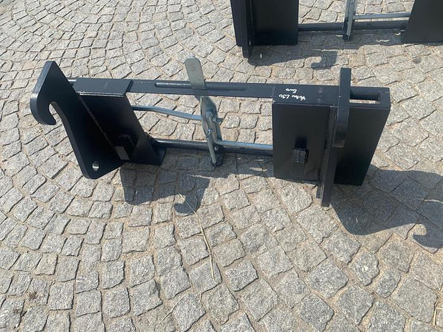 Big BIG Adapter Volvo L30 auf Euro Aufnahme - Príslušenstvo: obrázok 1 Big BIG Adapter Volvo L30 auf Euro Aufnahme - Príslušenstvo: obrázok 1