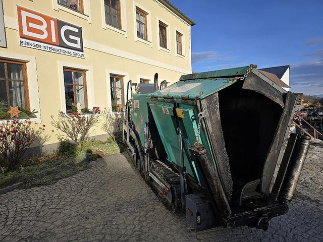 Vögele Super 800 Asphaltfertiger - Asfaltovací stroj: obrázok 3 Vögele Super 800 Asphaltfertiger - Asfaltovací stroj: obrázok 3