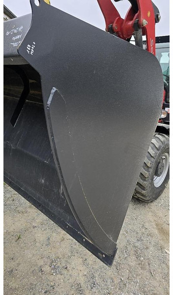 Volumenschaufel 240 cm passend zu Bobcat Teleskoplader Aufnahme - Lyžica: obrázok 3 Volumenschaufel 240 cm passend zu Bobcat Teleskoplader Aufnahme - Lyžica: obrázok 3