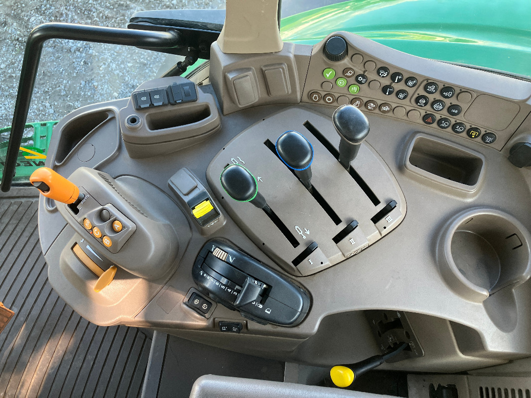 John Deere 6155M - Traktor: obrázok 5 John Deere 6155M - Traktor: obrázok 5