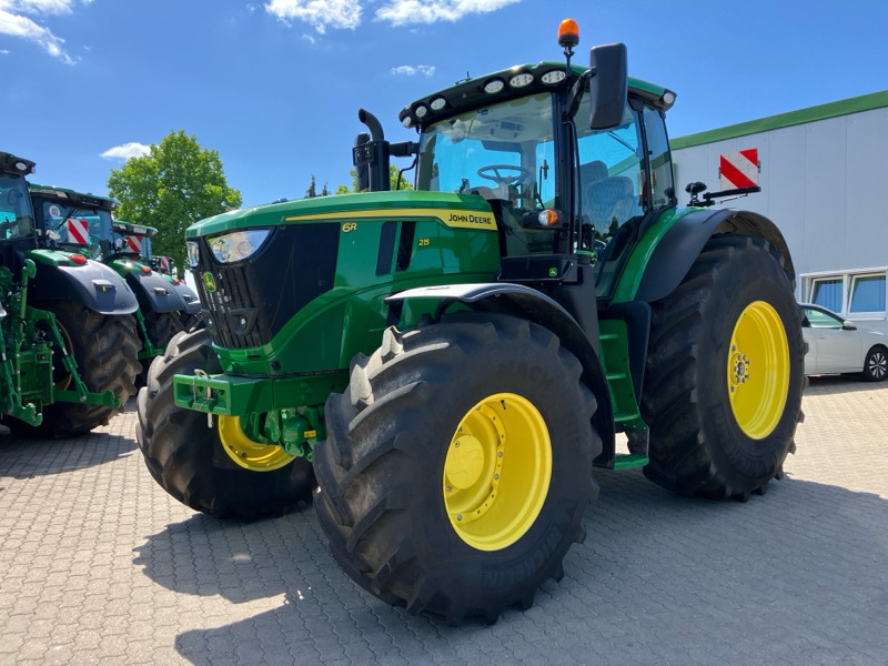 John Deere 6R215/ Garantie bis April 2027 - Traktor: obrázok 1 John Deere 6R215/ Garantie bis April 2027 - Traktor: obrázok 1