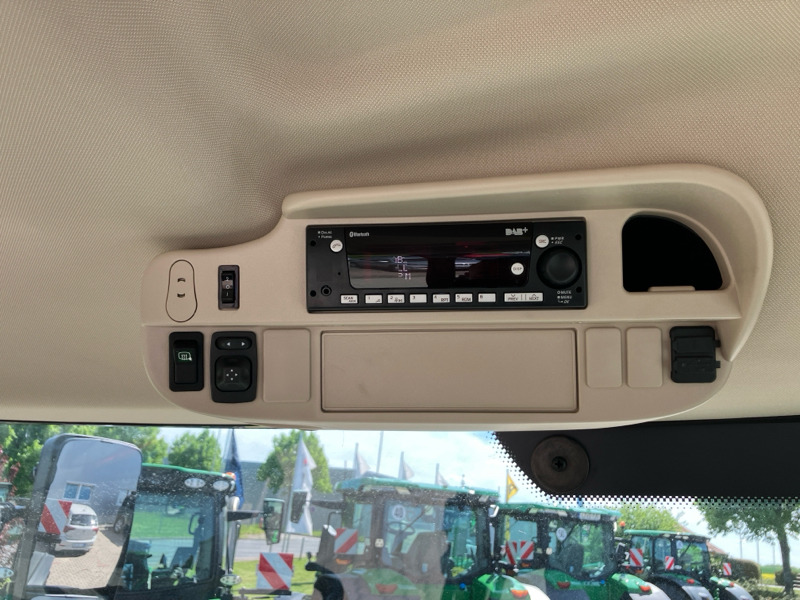 John Deere 6R215/ Garantie bis April 2027 - Traktor: obrázok 2 John Deere 6R215/ Garantie bis April 2027 - Traktor: obrázok 2