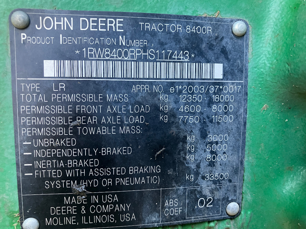 John Deere 8400R - Traktor: obrázok 2 John Deere 8400R - Traktor: obrázok 2