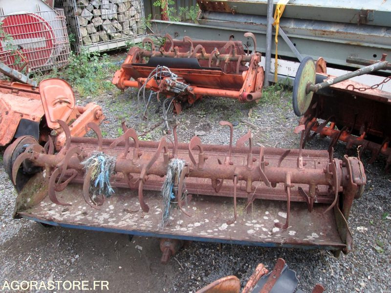 1 ROTOVATORS ou FRAISE ROTATIVES occasions SM100 - Stavebné zariadenia: obrázok 5 1 ROTOVATORS ou FRAISE ROTATIVES occasions SM100 - Stavebné zariadenia: obrázok 5