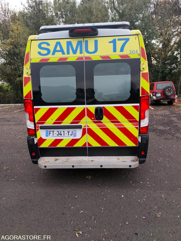 Ambulance réformée - Sanitka: obrázok 5 Ambulance réformée - Sanitka: obrázok 5