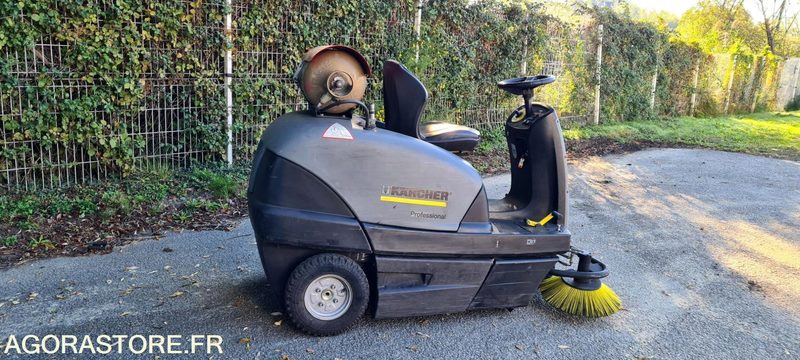 BALAYEUSE KARCHER - 2012 - 182 heures - Zametacie vozidlo: obrázok 2 BALAYEUSE KARCHER - 2012 - 182 heures - Zametacie vozidlo: obrázok 2