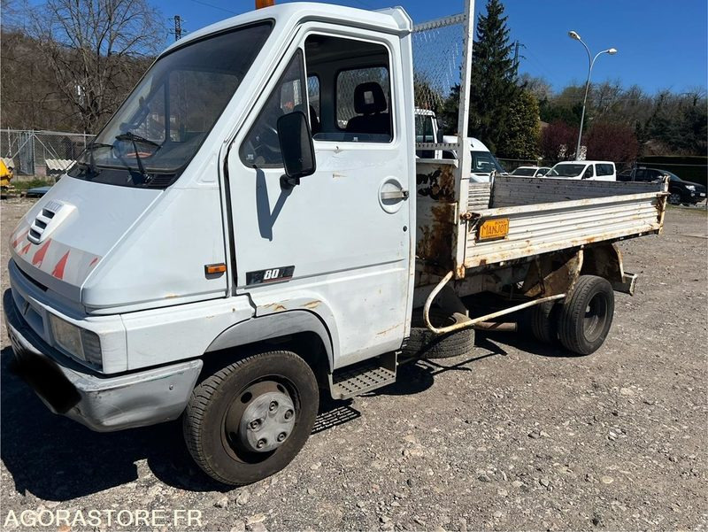 BENNE RENAULT B80 - 1995 - 125 800 KM - Dodávka sklápač: obrázok 4 BENNE RENAULT B80 - 1995 - 125 800 KM - Dodávka sklápač: obrázok 4