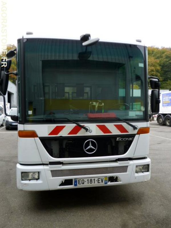 BOM ECONIC MERCEDES CABINE TYPE BUS 2007 4 places 247550kms - Auto na odvoz odpadu: obrázok 3 BOM ECONIC MERCEDES CABINE TYPE BUS 2007 4 places 247550kms - Auto na odvoz odpadu: obrázok 3