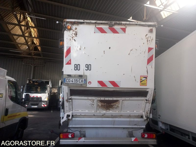 BOM GRUE Renault PREMIUM 26T / benne Geesinknorba grue Palfinger (ref. BT66) - Auto na odvoz odpadu: obrázok 3 BOM GRUE Renault PREMIUM 26T / benne Geesinknorba grue Palfinger (ref. BT66) - Auto na odvoz odpadu: obrázok 3