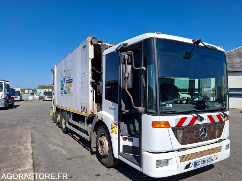 BOM Mercedes Econic 2013 240330 kms - Auto na odvoz odpadu: obrázok 1 BOM Mercedes Econic 2013 240330 kms - Auto na odvoz odpadu: obrázok 1