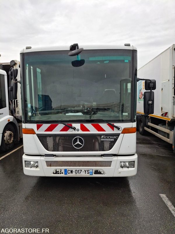 BOM Mercedes Econic 256043 kms 2013 - Auto na odvoz odpadu: obrázok 2 BOM Mercedes Econic 256043 kms 2013 - Auto na odvoz odpadu: obrázok 2
