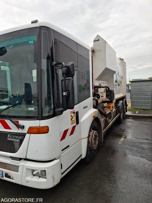 BOM Mercedes Econic 256043 kms 2013 - Auto na odvoz odpadu: obrázok 5 BOM Mercedes Econic 256043 kms 2013 - Auto na odvoz odpadu: obrázok 5