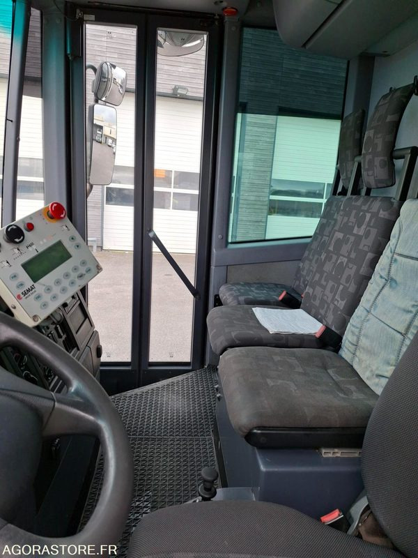 BOM Mercedes Econic 292045 kms 2013 - Auto na odvoz odpadu: obrázok 5 BOM Mercedes Econic 292045 kms 2013 - Auto na odvoz odpadu: obrázok 5