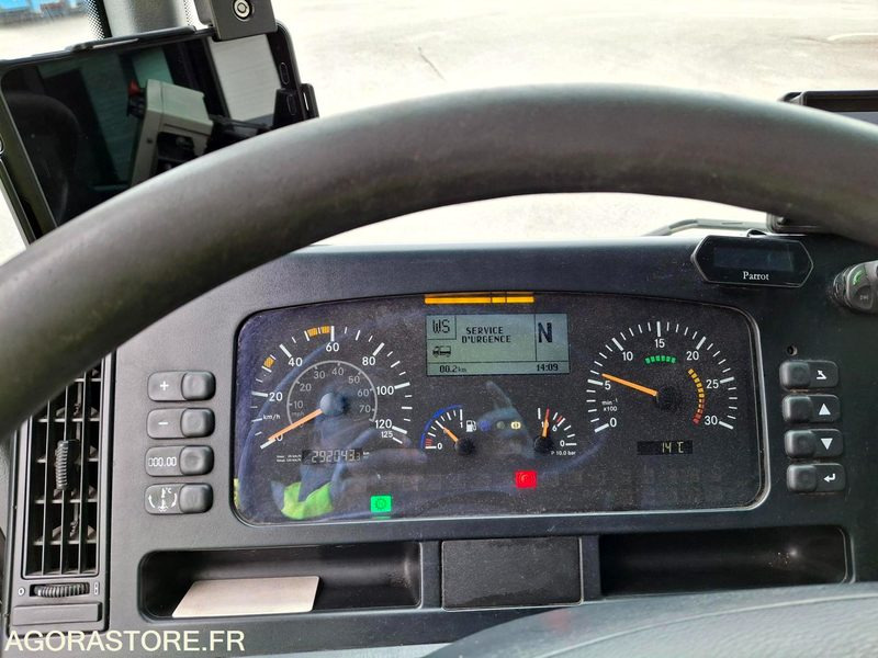 BOM Mercedes Econic 292045 kms 2013 - Auto na odvoz odpadu: obrázok 4 BOM Mercedes Econic 292045 kms 2013 - Auto na odvoz odpadu: obrázok 4