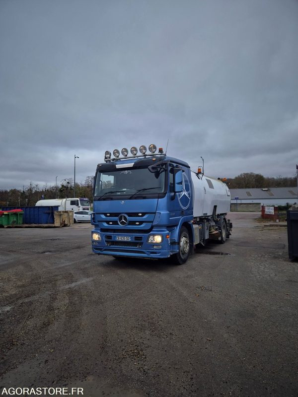 Balayeuse Eurovoirie Optifant 70 TA THP - 2012 - 242 000 heures - Zametacie vozidlo: obrázok 3 Balayeuse Eurovoirie Optifant 70 TA THP - 2012 - 242 000 heures - Zametacie vozidlo: obrázok 3