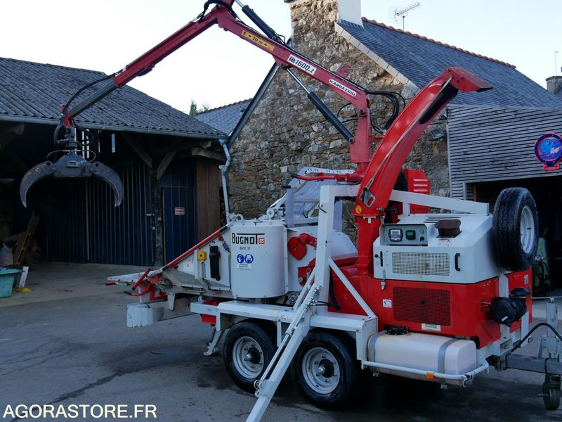 Broyeur Multi végétaux avec grue radiocommandée BUGNOT BVE11 - Záhradná technika: obrázok 4 Broyeur Multi végétaux avec grue radiocommandée BUGNOT BVE11 - Záhradná technika: obrázok 4