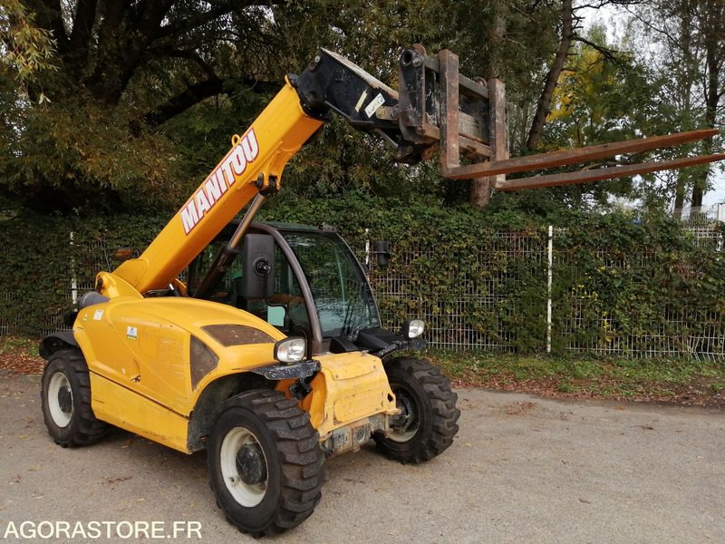CHARIOT TELESCOPIQUE FIXE - MANITOU - 2.5 T - 2014 / 3910 HEURES - Teleskopický nakladač: obrázok 2 CHARIOT TELESCOPIQUE FIXE - MANITOU - 2.5 T - 2014 / 3910 HEURES - Teleskopický nakladač: obrázok 2