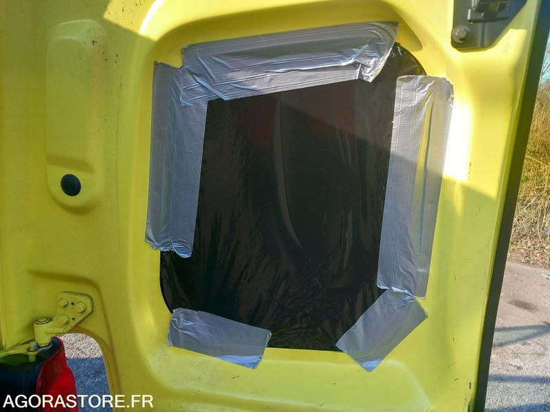 CITROËN BERLINGO VU BLUE HDI100 ETG6 (FC0115) - Malá dodávka: obrázok 4 CITROËN BERLINGO VU BLUE HDI100 ETG6 (FC0115) - Malá dodávka: obrázok 4