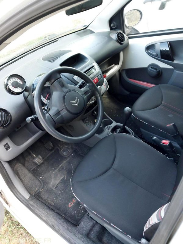CITROEN C1 - 2011 - 42667KM - Automobil: obrázok 2 CITROEN C1 - 2011 - 42667KM - Automobil: obrázok 2