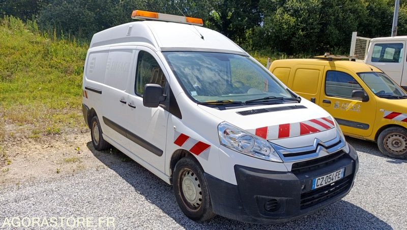 CITROËN JUMPY - 2013 / 222000 KM (CZ-054-FE) - Malá dodávka: obrázok 2 CITROËN JUMPY - 2013 / 222000 KM (CZ-054-FE) - Malá dodávka: obrázok 2
