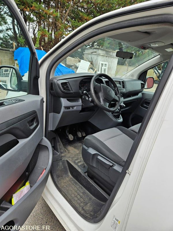 CITROEN JUMPY SPACE TOURER 9 places 240051 kms ANNÉE 2019 - Minibus, Mikrobus: obrázok 5 CITROEN JUMPY SPACE TOURER 9 places 240051 kms ANNÉE 2019 - Minibus, Mikrobus: obrázok 5